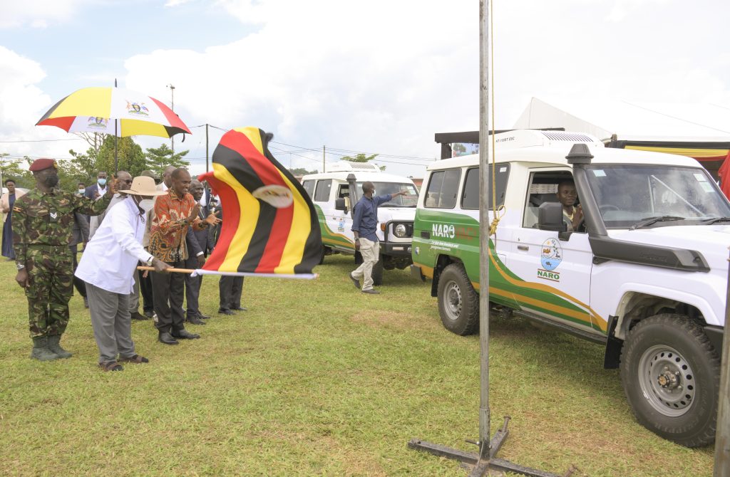 Officials at the presidential launch of the NAROVAC Anti-Tick Vaccine